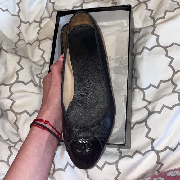 Chanel black classic ballerina flats size 40 - Picture 6 of 9